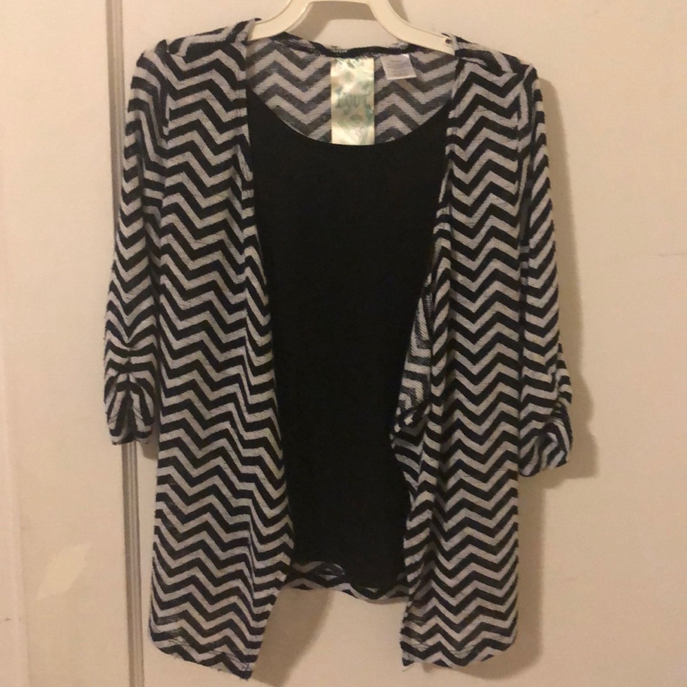 Kyut girls chevron print sweater - M